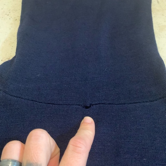 Vintage TAMRA Navy Blue Cowl Neck/Turtleneck Sweater Made in Hong Kong Size L - Picture 7 of 7